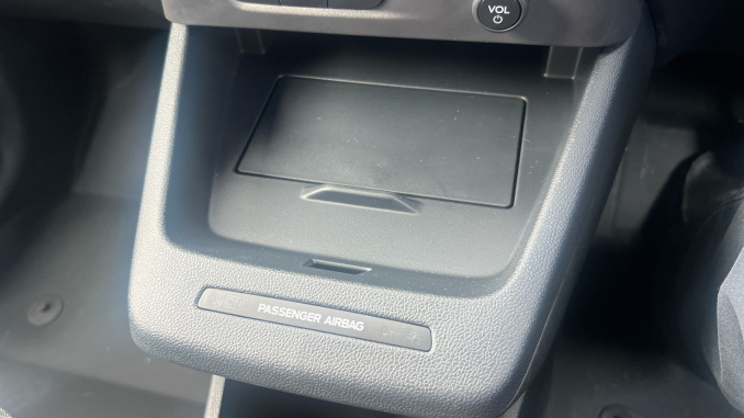 Ford Transit Courier E-Transit Courier 100kW 43kWh Trend Van Auto - Image 19